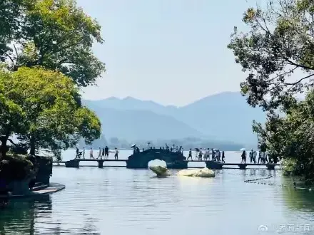 史上最宽松房产新政发威中介无休外地人涌入杭州买房房东不愿降价