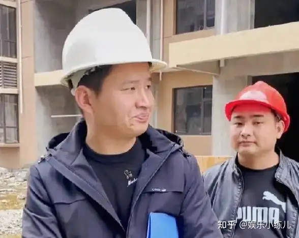 南昌小伙上演工地段子走红全网，经理范十足，不愧是全网第一监理