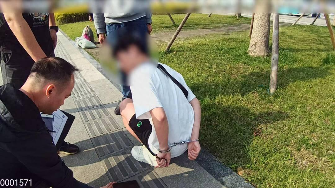 自制外挂软件抢了7000余次华西医院专家号！成都打掉两个“电子黄牛”团伙