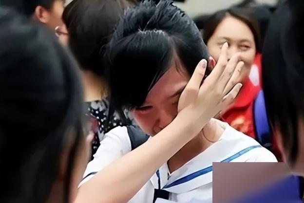2024年高考语文真的很难吗？不同地区难度不一，考生说法让人心疼-2021年高考语文全国甲卷