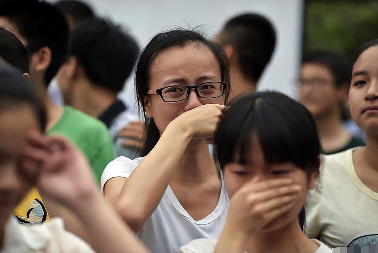 2024年高考语文难吗？各省试卷难度不一，网友直呼无从下笔！-2021全国高考语文必考名著