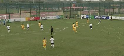 4-1大胜，王珊珊踢疯了，教科书级头球破门+单刀，北京队排名飙升-王珊珊7分钟进5球的视频