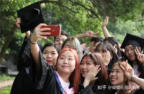 惊！学生群情愤怒，几百枚手指印亮态度，校方依然温水煮青蛙-班级学生群群规