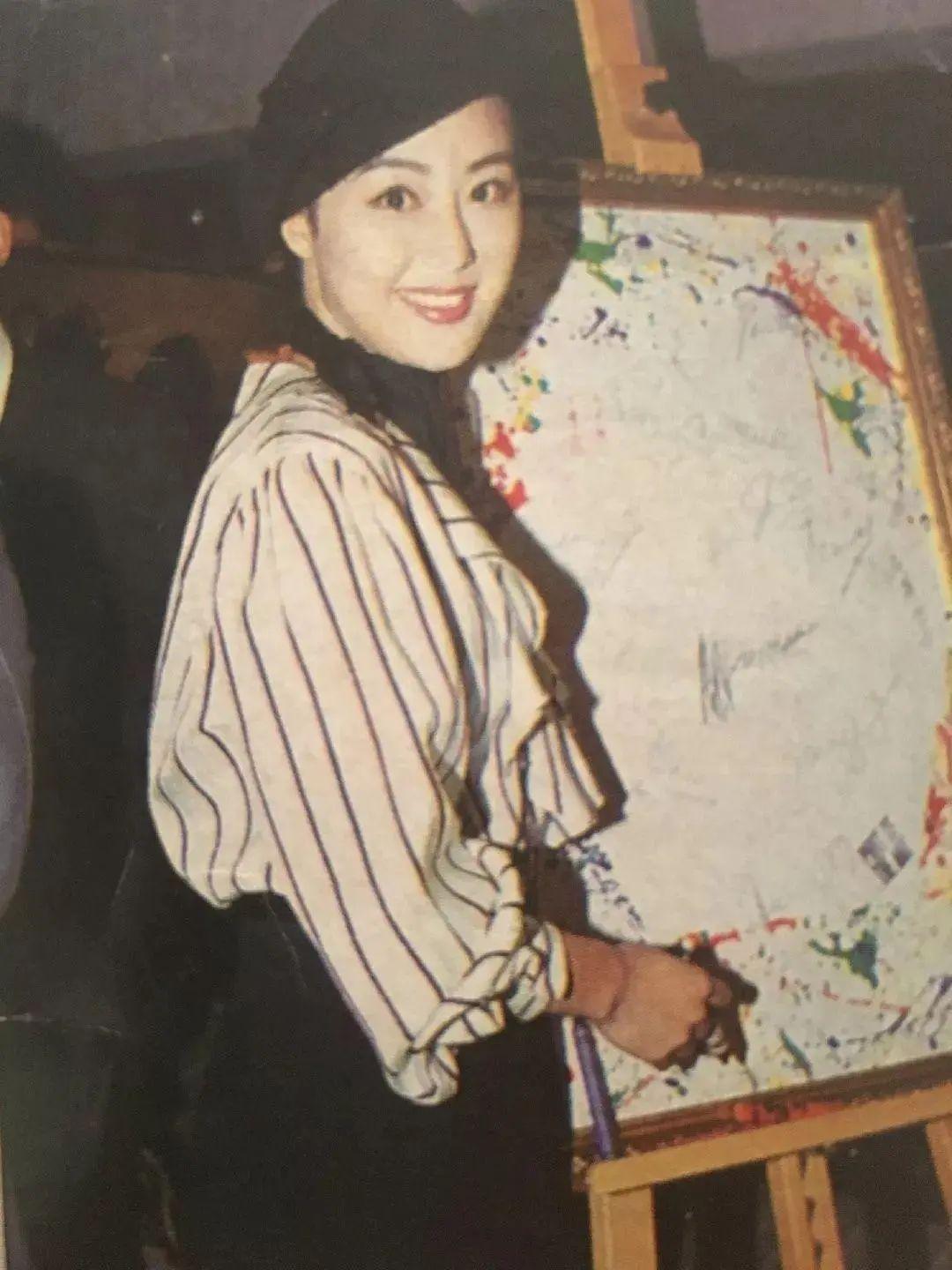 玫瑰原型比刘亦菲更美，被算命大师当众羞辱，60岁凭直播口碑逆袭-玫瑰真实的样子图片
