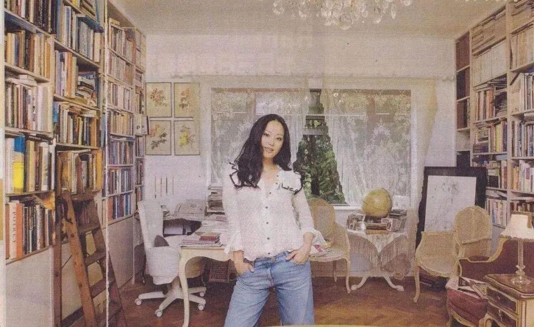 玫瑰原型比刘亦菲更美，被算命大师当众羞辱，60岁凭直播口碑逆袭-玫瑰真实的样子图片