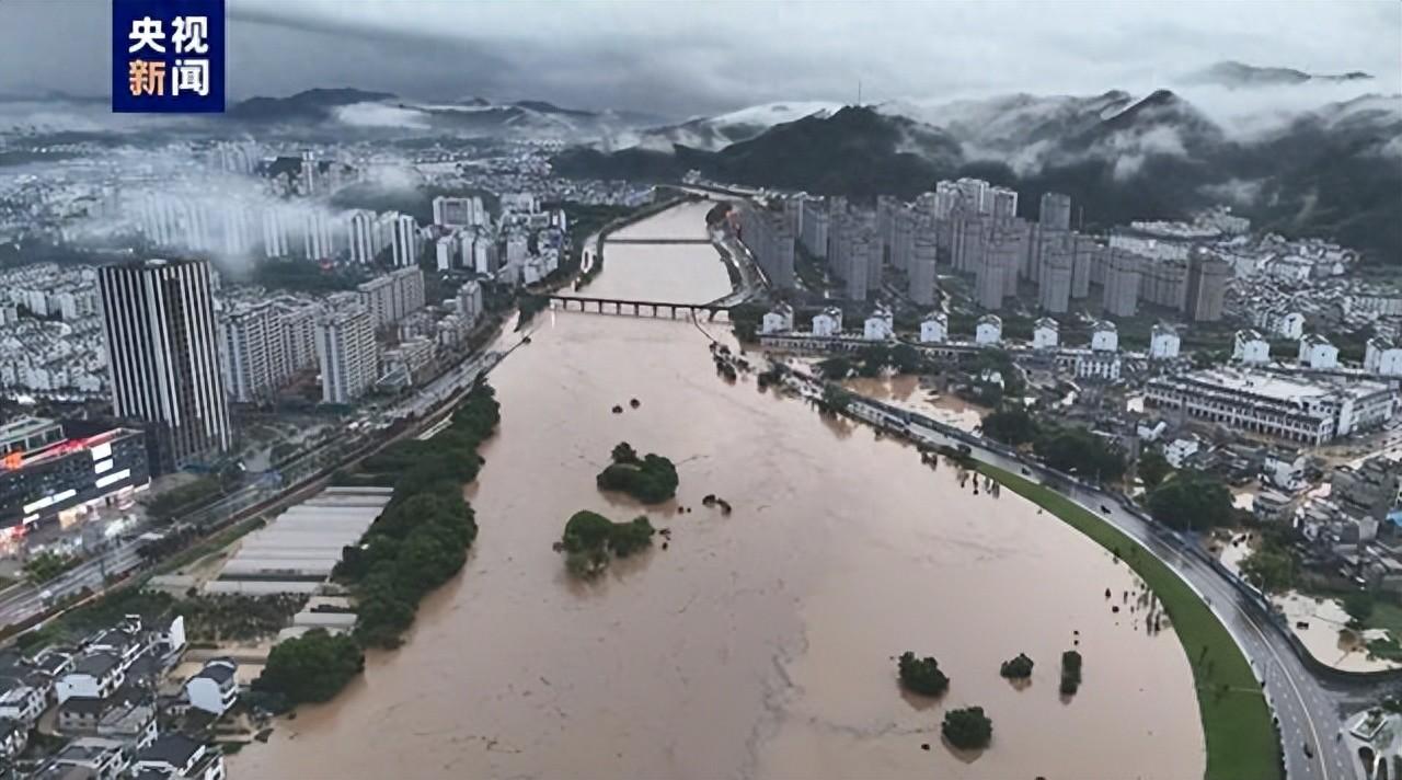 受强降雨影响，安徽歙县2.7万余人受灾，紧急转移安置人口3937人-歙县多少人