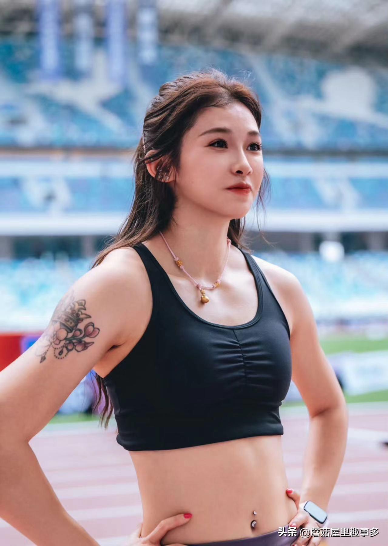 笑不活了，吴艳妮12秒74全妆跑出亚洲第一，赛后采访假睫毛掉了-吴艳艳是谁