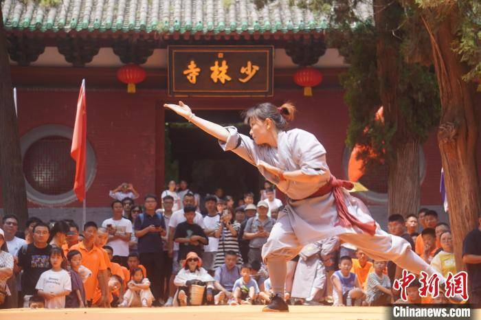 台湾师徒少林寺考功：外练技能 内修心境-少林寺在台湾上映过吗