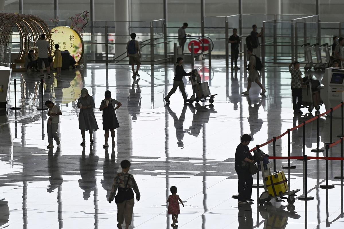 图说｜“热浪”来袭！今年暑期旅游或为史上最火-热浪啥意思