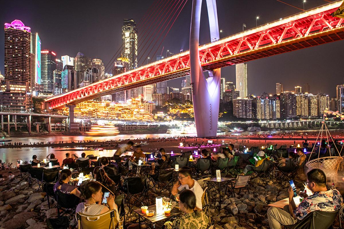 图说｜“热浪”来袭！今年暑期旅游或为史上最火-热浪啥意思