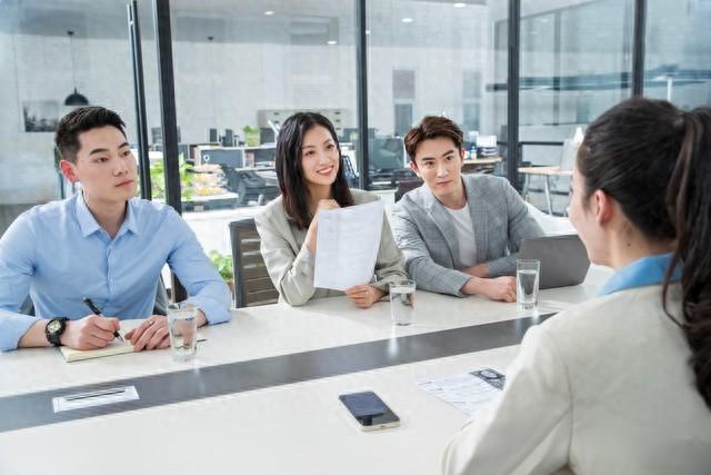 公司若实行上四休三，减少薪水，有多少人又能留守公司-上四休一好不好