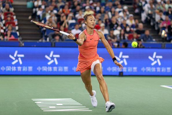 三盘苦战输球！郑钦文再负萨巴伦卡，无缘WTA1000赛首冠-梦幻家园69关教程