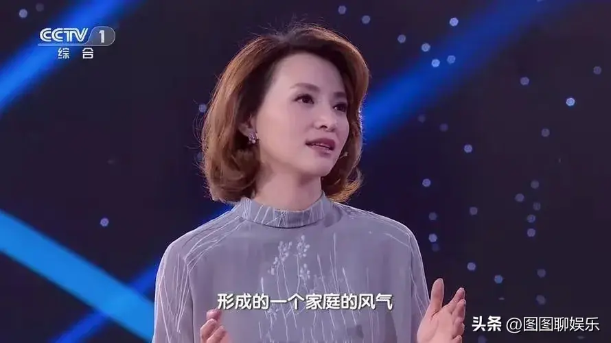 董卿再上热搜！但已不是主持人！-董卿怎么不主持了2020