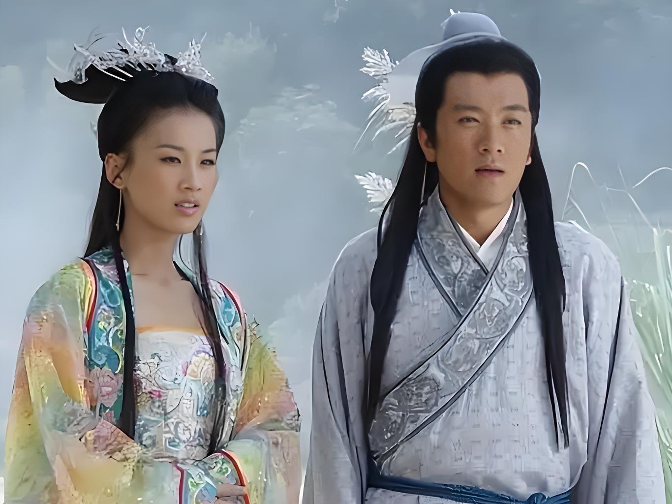 黄圣依开始买房，去名校读书，她终于采取行动，选择和杨子对抗了-黄圣依道歉