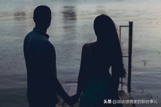 夫妻之间，男人越跟你对着干，越认清这2个现实，你就赢了-一个男人突然对老婆很好